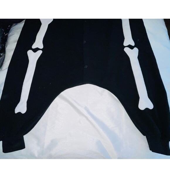 Silver Lily One Piece Skeleton Outfit - Unisex Size M - Cool Drop Waist Style - Picture 7 of 11
